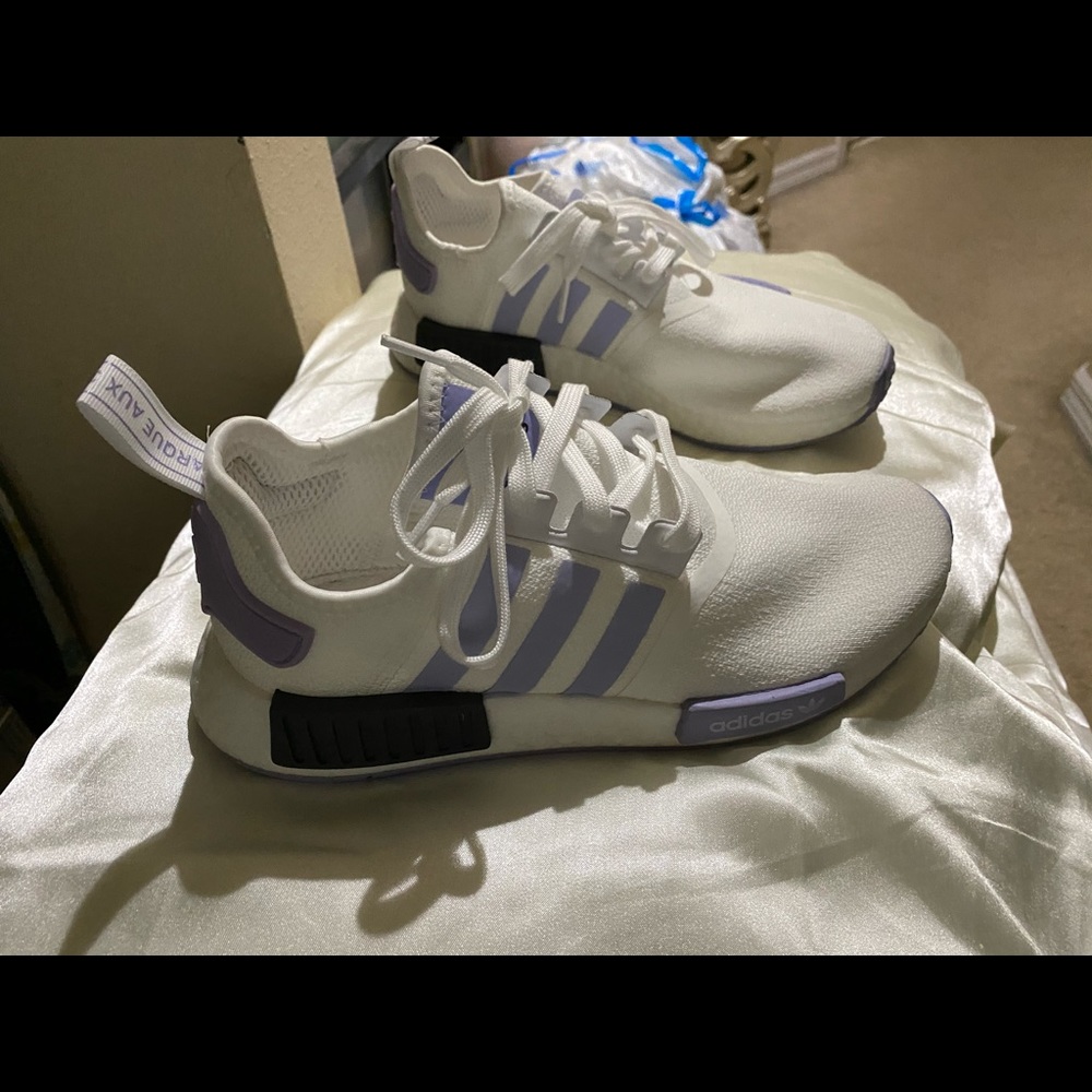 Adidas NMD R1 Casual Sneakers